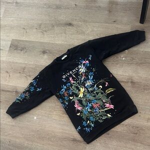 Givenchy Black Multicolor Floral Crewneck Sweater
